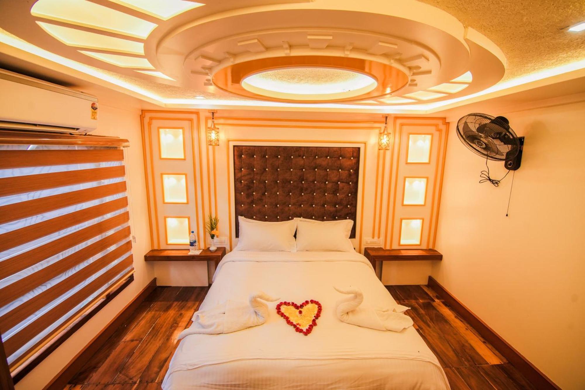 Kera Houseboats Alleppey Alappuzha Esterno foto
